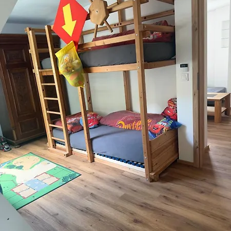 Дом отдыха Weinberghaus Optimal Fuer 2 Familien Vochera am Weinberg